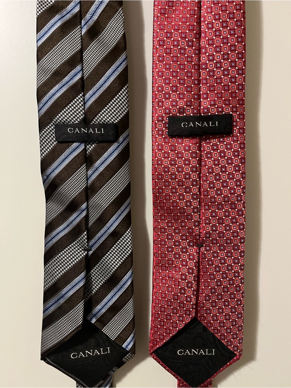 TWO Canali 100% Silk 8.5 cm Ties